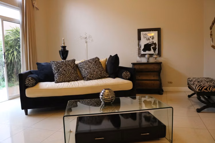 Espectacular Casa de Lujo Amueblada en Cariari – Elegancia, Espacio y Exclusividad