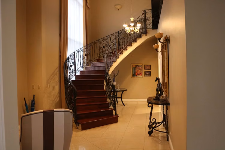 Espectacular Casa de Lujo Amueblada en Cariari – Elegancia, Espacio y Exclusividad