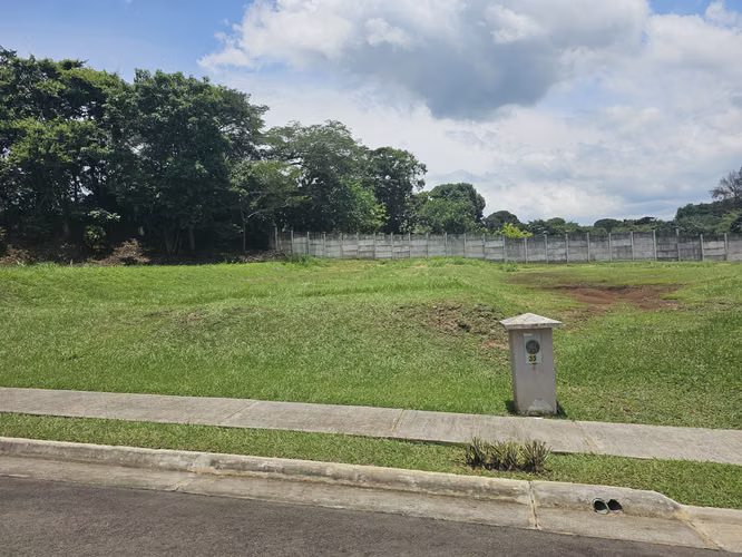 Lote en Condominio Hacienda Santander, Tacares de Grecia, Alajuela