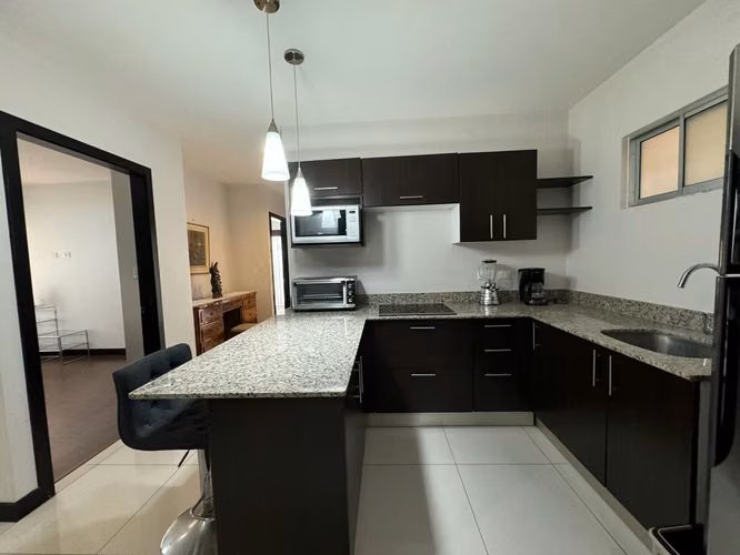 Se alquila lindo apartamento en Los Principes- LA GUACIMA