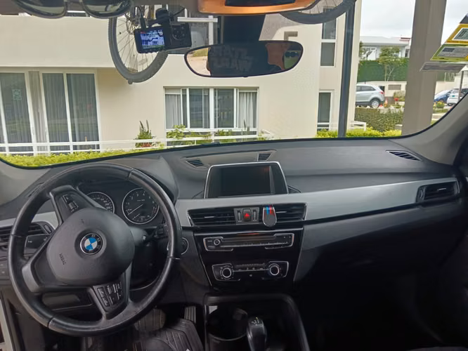 BMW X1 sDrive18i 2017 | SOLO 88.250 km | Excelente estado