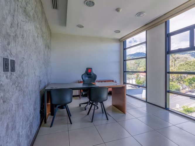 VENTA Y ALQUILER DE OFICINA EN SAN RAFAEL DE ESCAZÚ - Imagen 10