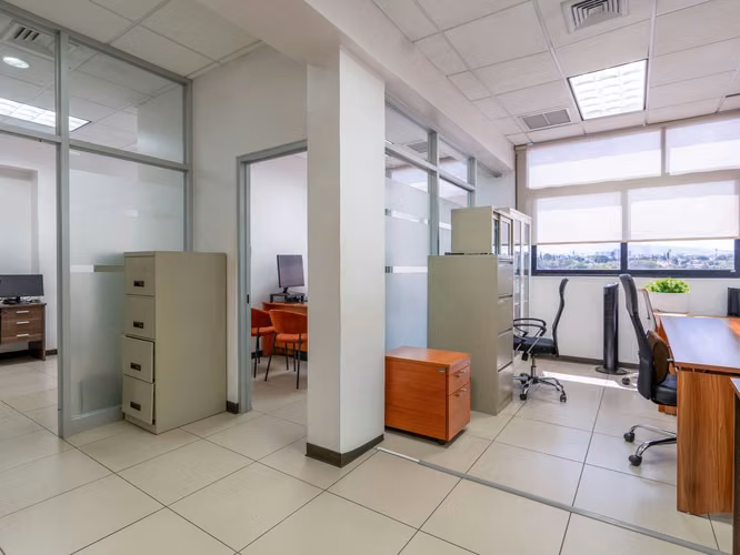 VENTA Y ALQUILER DE OFICINA EN SAN RAFAEL DE ESCAZÚ - Imagen 17