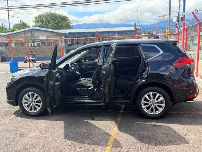 Nissan X-Trail 2021