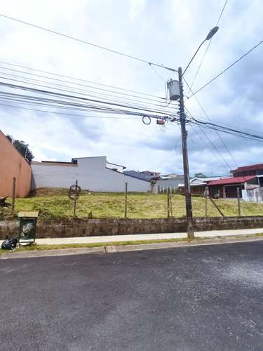 Preciosos lotes en Heredia Res Ma.Auxiliadora Uso de suelo para aptos
