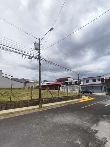 Preciosos lotes en Heredia Res Ma.Auxiliadora Uso de suelo para aptos