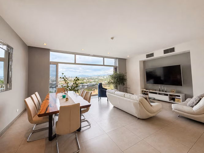 VENTA DE APARTAMENTO EN CONDOMINIO CERRO ALTO, ESCAZÚ - Imagen 3