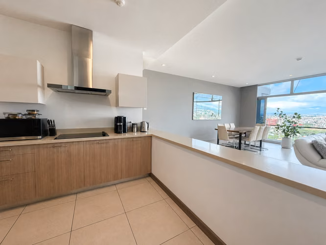 VENTA DE APARTAMENTO EN CONDOMINIO CERRO ALTO, ESCAZÚ - Imagen 7