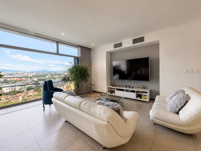 VENTA DE APARTAMENTO EN CONDOMINIO CERRO ALTO, ESCAZÚ - Imagen 5