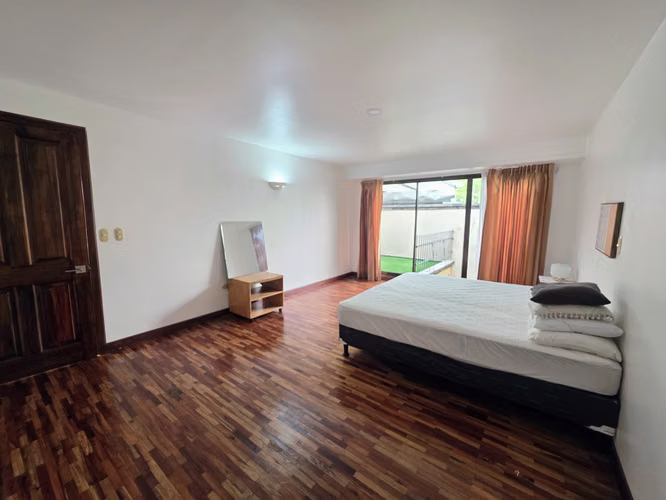  Alquiler Casa de lujo totalmente amueblada| Laureles de Escazú