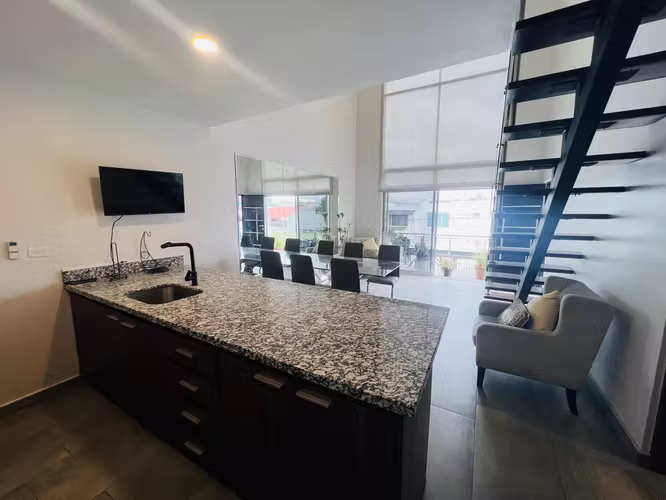  Apartamento Loft Amueblado en Alquiler | Verona, Rohrmoser