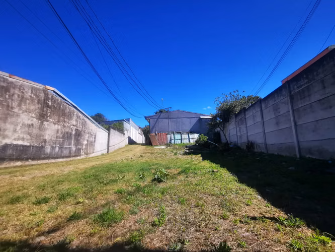 Venta de propiedad con lote y 3 Apartamentos Dulce Nombre Cartago-04 - Imagen 6