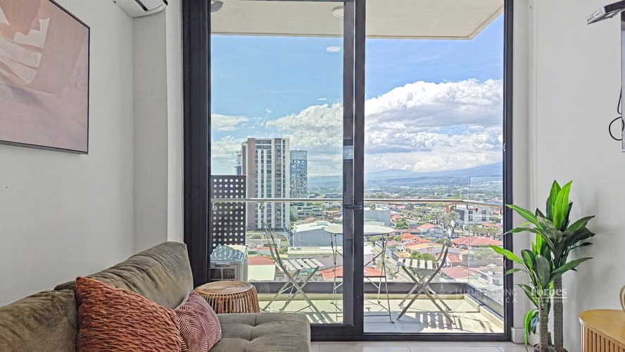 21461 - Apartamento en venta amueblado con vista, Rohrmoser