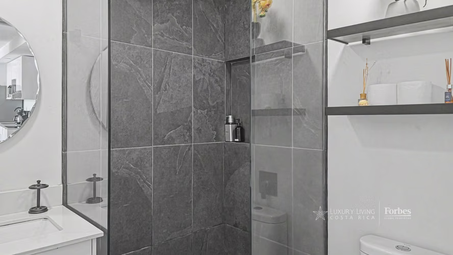 21461 - Apartamento en venta amueblado con vista, Rohrmoser