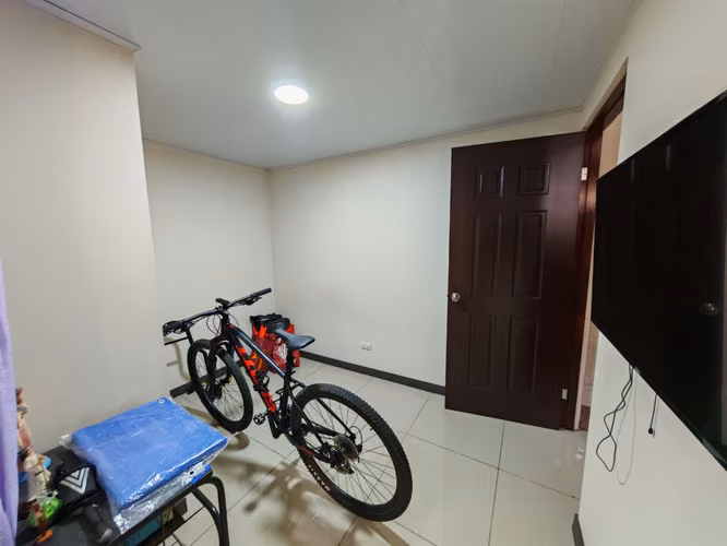 Viví o invertí en Zapote | Casa en venta de 4 habitaciones con seguridad 24/7