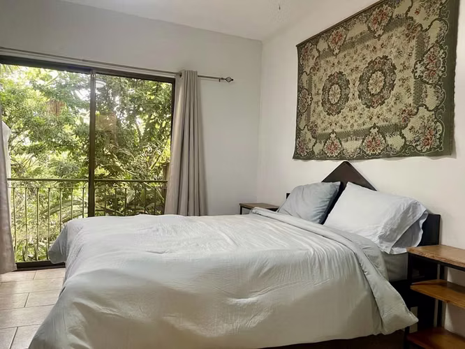 Casa de 2 Habitaciones con Casa de Huéspedes en Venta en Ciudad Colón 27066 - Imagen 8