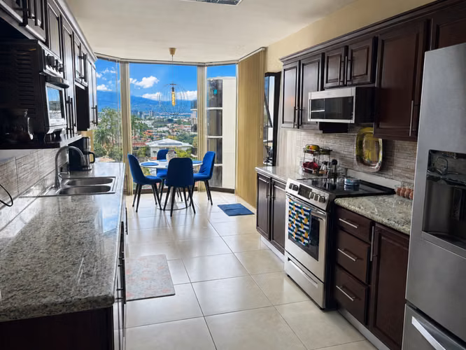 Condominio de Lujo con Espectaculares Vistas al Amanecer en Altos de Marbella, Escazú ID 27056 - Imagen 6