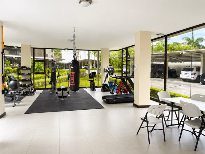 Condominio de Lujo con Espectaculares Vistas al Amanecer en Altos de Marbella, Escazú ID 27056 - Imagen 8