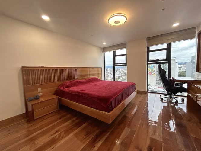 Exclusivo Penthouse de 3 Habitaciones, 2 Baños en Venta en Nunciatura, Rohrmoser ID 26471