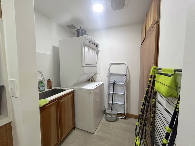 Exclusivo Penthouse de 3 Habitaciones, 2 Baños en Venta en Nunciatura, Rohrmoser ID 26471