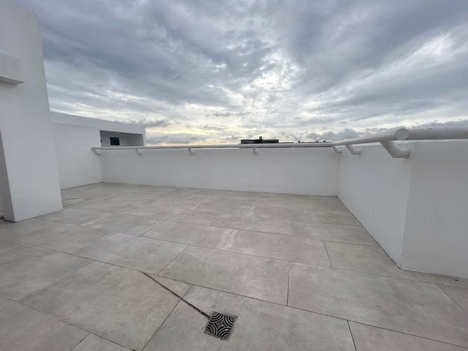 Exclusivo Penthouse de 3 Habitaciones, 2 Baños en Venta en Nunciatura, Rohrmoser ID 26471