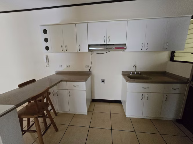 AMPLIO APARTAMENTO PRIMER PISO