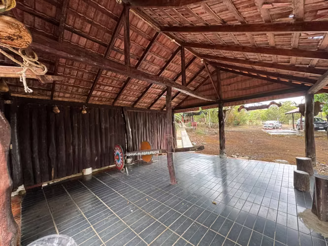 Finca 7 ha con casas y establos en Cañas Guanacaste