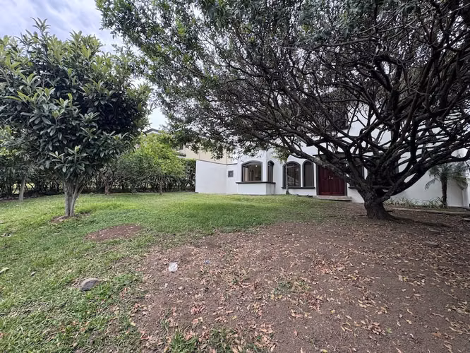 Venta de casa en Exclusivo Condominio -San Juan de La Unión