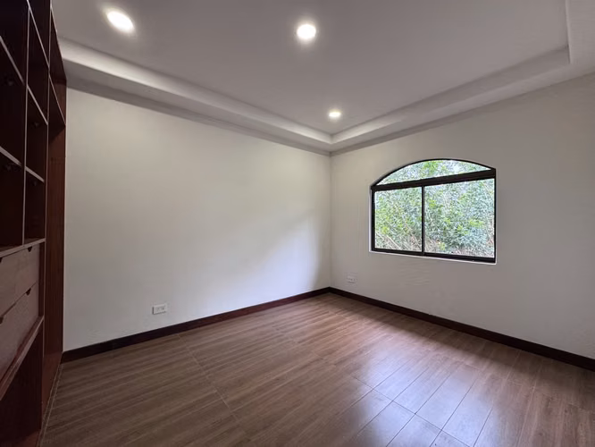 Venta de casa en Exclusivo Condominio -San Juan de La Unión