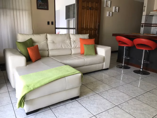 Roomate mujer para compartir apto. Uruca x H. México - Imagen 2