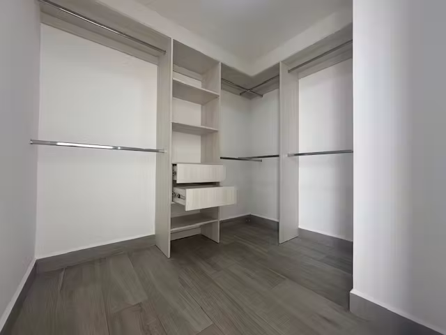 Comoda y Moderna casa en Alquiler en Guachipelin de Escazu con Linea Blanca - Imagen 13