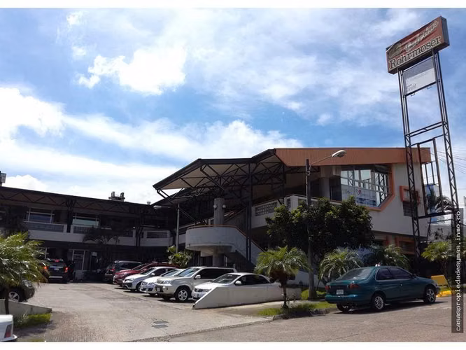 Venta de Local Comercial - Para Inversión en Rohrmoser - Con Inquilino