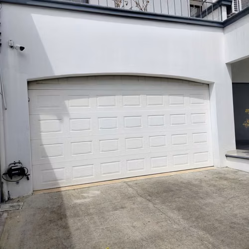 Casa con habitación en primer nivel en Guayabos, Curridabat