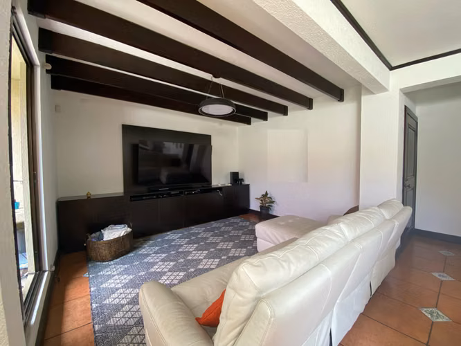 CASA PARA VENTA, EN GUAYABOS DE CURRIDABAT. 33-242