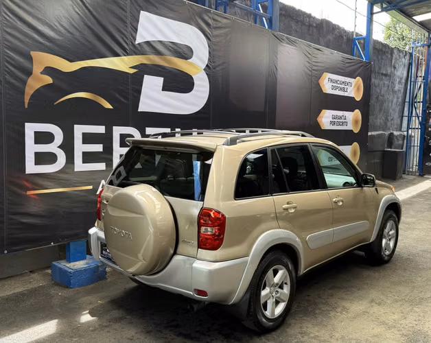 TOYOTA RAV4 2005 BEIGE MANUAL 4X4 - Imagen 4
