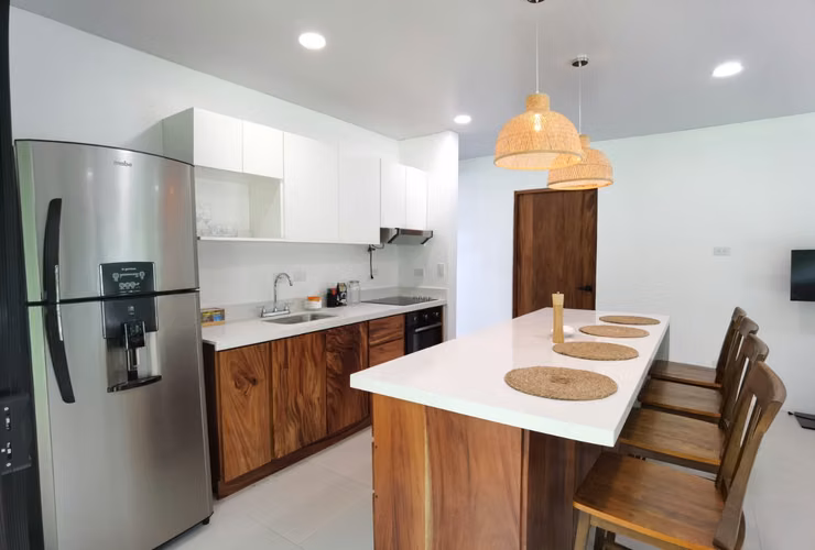 Alquiler en Atenas con apartamento independiente - Jacuzzi - Amplio Jardín - Acceso a ruta 27 - Imagen 3