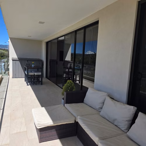 Apartamento Amueblado de 3 Habitaciones en Condominio El Canal, Grecia
