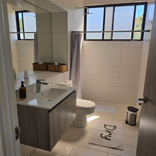 Apartamento Amueblado de 3 Habitaciones en Condominio El Canal, Grecia