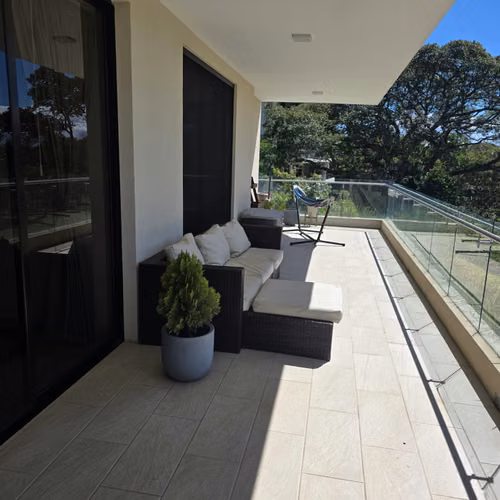 Apartamento Amueblado de 3 Habitaciones en Condominio El Canal, Grecia
