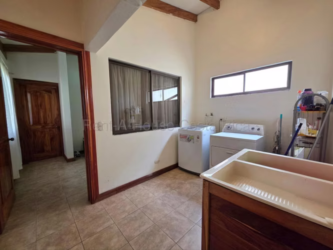 Venta de Casa en Residencial Altamonte Granadilla Curridabat - Imagen 12