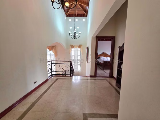Venta de Casa en Residencial Altamonte Granadilla Curridabat - Imagen 18