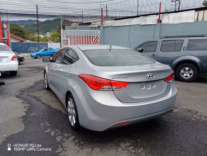 Hyundai elantra limited