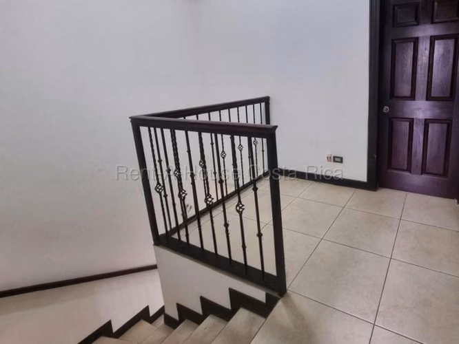 Venta de casa en concepción tres rios - Imagen 2