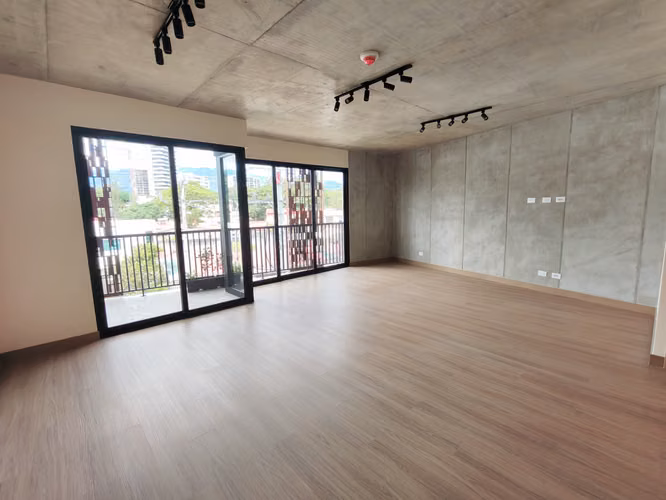Brand new apartments in Rohrmoser. 2 bedrooms.