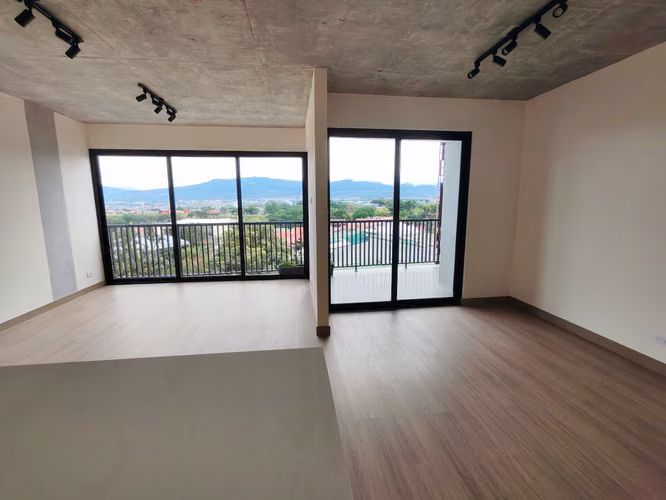 Brand new apartments in Rohrmoser. 2 bedrooms.