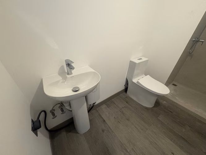 *Venta de apartamento estudio  nuevo en Torre en Barrio Escalante.