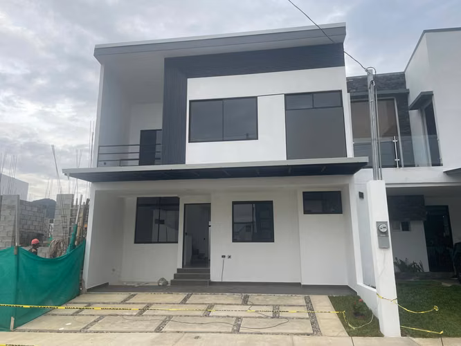 *PRE VENTA Casas de 5 HABITACIONES en Condominio, La Unión