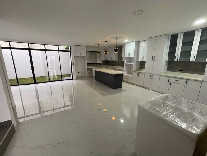 *PRE VENTA Casas de 5 HABITACIONES en Condominio, La Unión