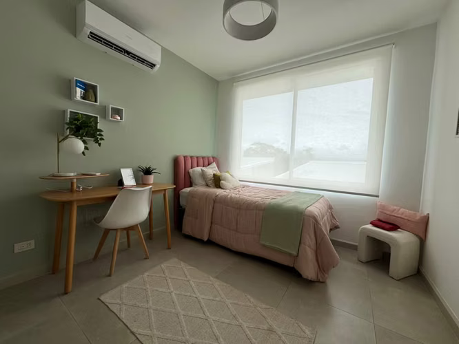 Casa nueva en venta en condominio de Santa Ana