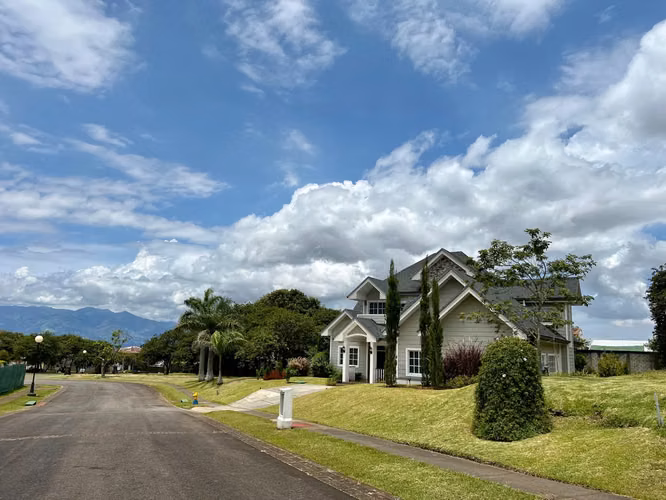 Lote de 1,751 m2 en Exclusivo Condominio, San Isidro - Imagen 16